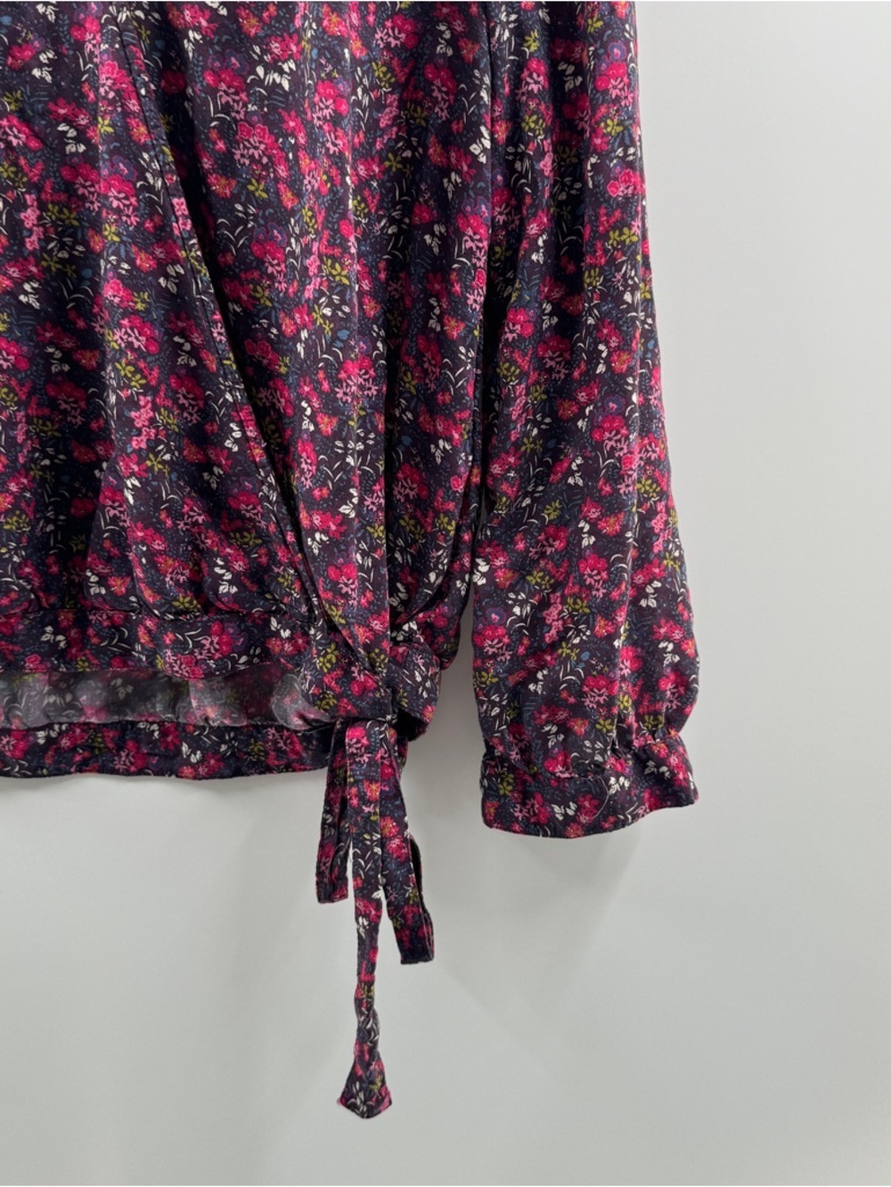 Lucky Brand Floral Wrap Top – Women’s Small Pink Purple - Picture 3 of 7